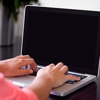 Luksusowe AGD do projektowanej kuchni: Jak wybrać sprzęt, który podkreśli elegancję wnętrza?